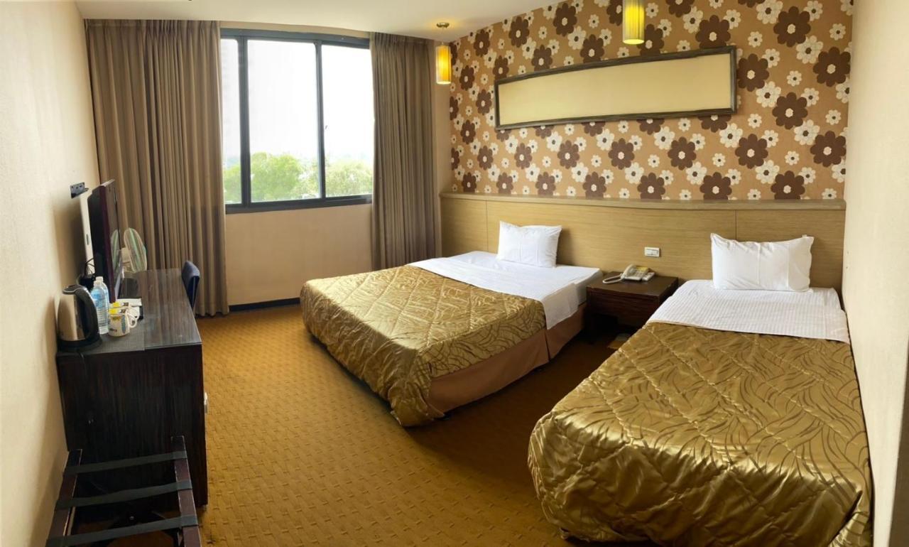 Home Full Hotel Jincheng Esterno foto